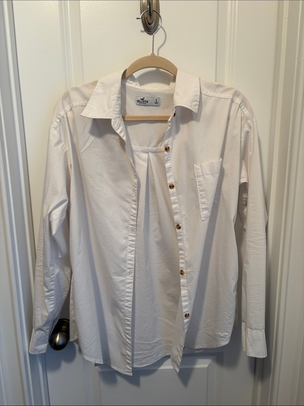 Hollister White Button-Up Shirt with Chest Pocket